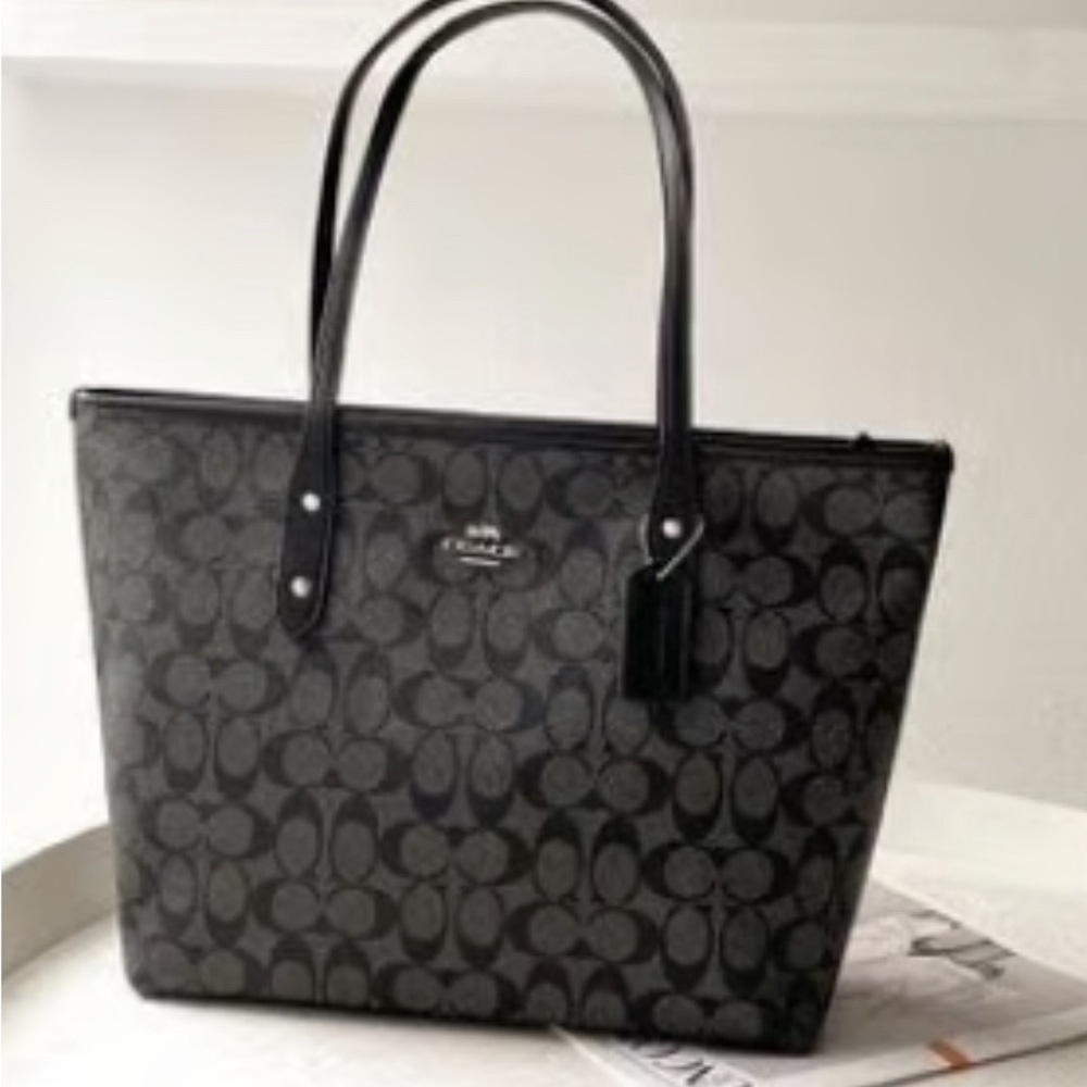 Coach Tote Black $90